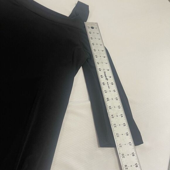 Clara Sun Woo Cold Shoulder Black Lagenlook Top Tunic Blouse Size Medium - Picture 3 of 6